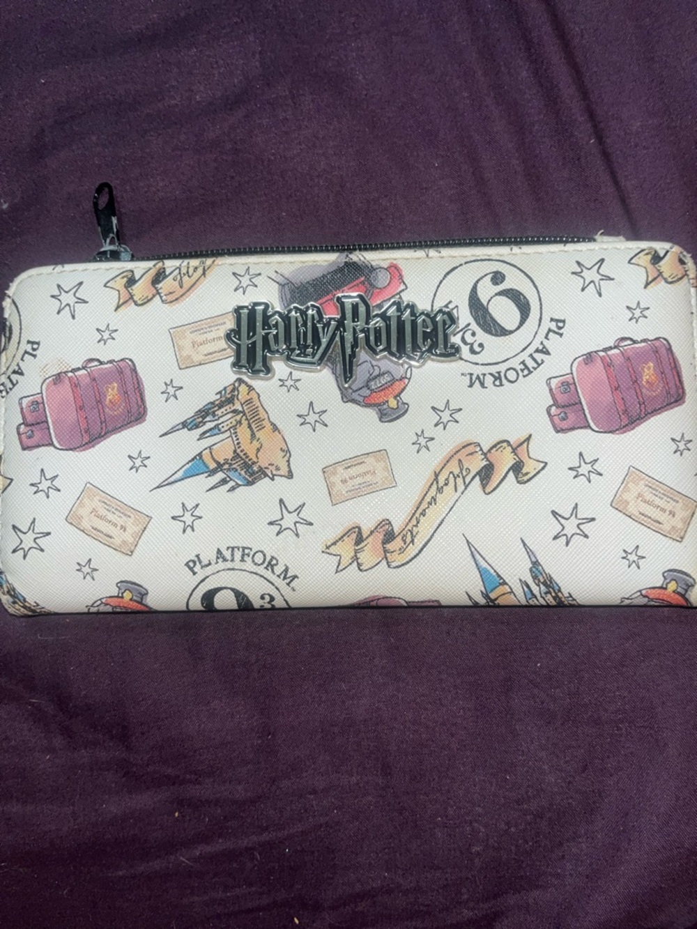 Harry Potter White Graphic Zip-Around Wallet